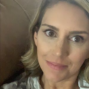 Meet your Posher, Courtney